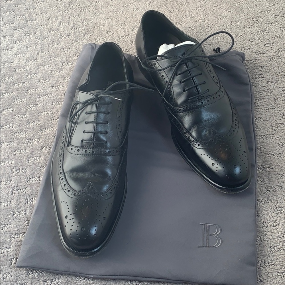 Balmain black wing tips